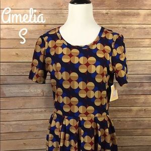 Small LuLaRoe Amelia dress new with tags